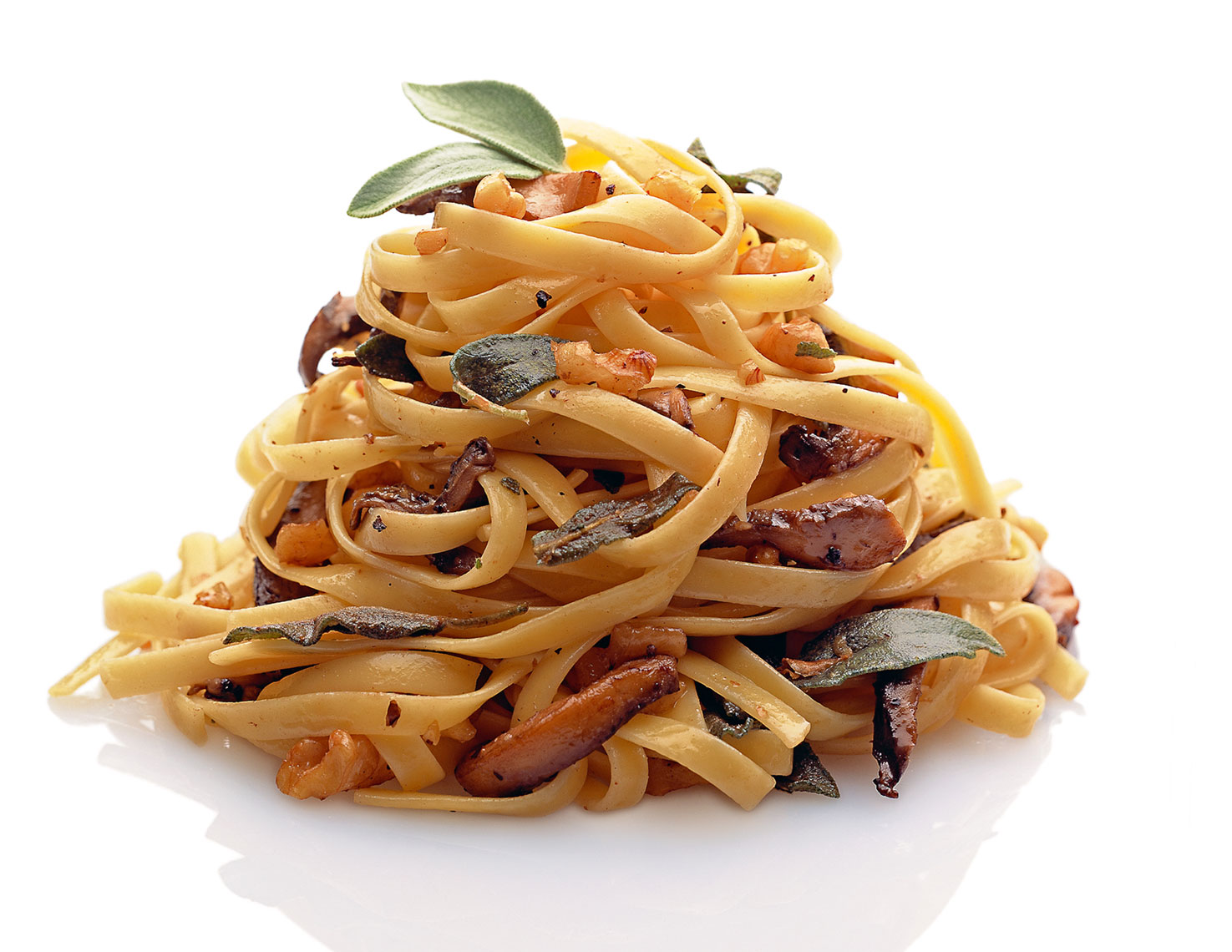 Linguini with Mushrooms on White Seamless